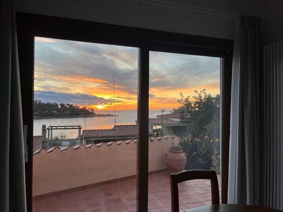 Amazing View - Exclusive Apartment Portu Frailis Арбатакс Экстерьер фото