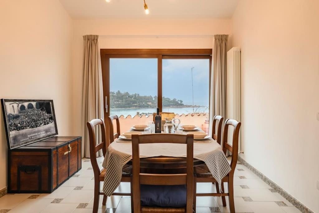 Amazing View - Exclusive Apartment Portu Frailis Арбатакс Экстерьер фото